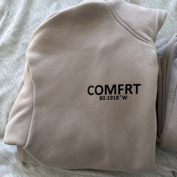 Comfrt Set- Stone - Picture 3 of 3